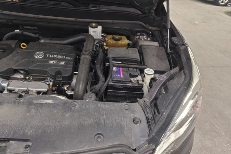 Used Buick Envision 2017 20T Two-Wheel Drive Leading Version Engine Bay Left