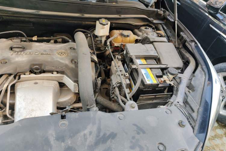 Used Buick Envision 2017 28T Four-Wheel Drive Elite Model Engine Bay Left