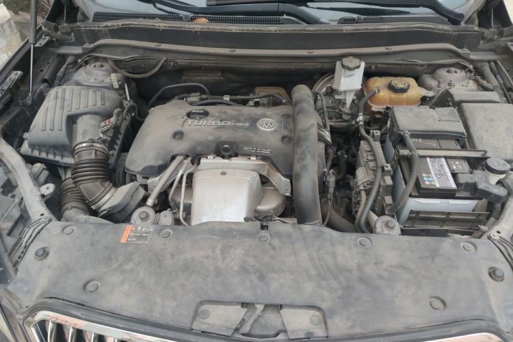 Used Buick Envision 2017 28T Four-Wheel Drive Elite Model Engine Bay