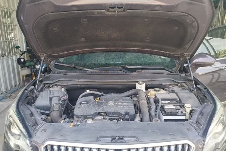 Used Buick Envision 2017 20T Two-Wheel Drive Leading Version Engine Bay