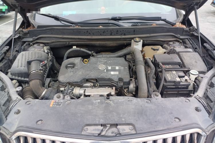 Used Buick Envision 2017 20T Two-Wheel Drive Elite Version Engine Bay