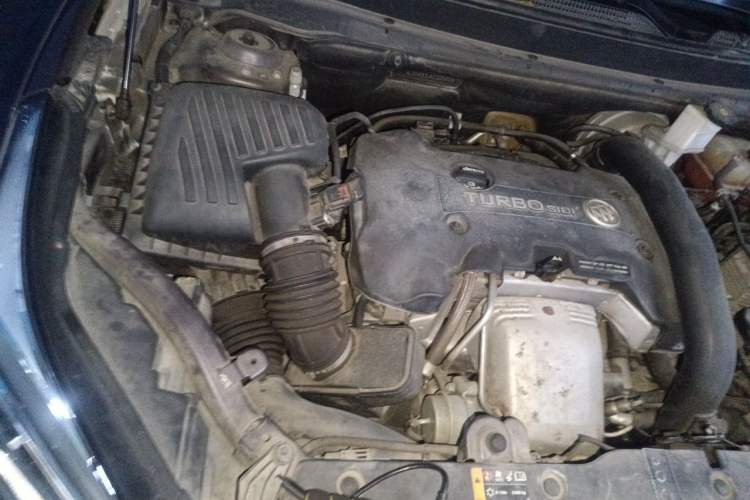 Used Buick Envision 2017 28T Four-Wheel Drive Elite Model Engine Bay Right