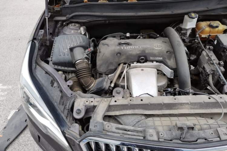 Used Buick Envision 2017 28T Four-Wheel Drive Elite Model Engine Bay Right