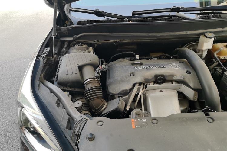 Used Buick Envision 2017 28T Four-Wheel Drive Elite Model Engine Bay Right