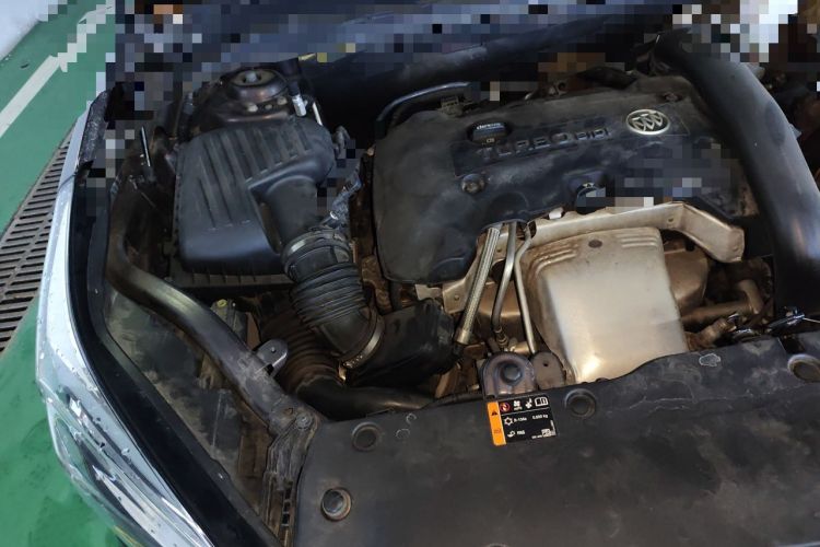 Used Buick Envision 2017 28T Four-Wheel Drive Elite Model Engine Bay Right