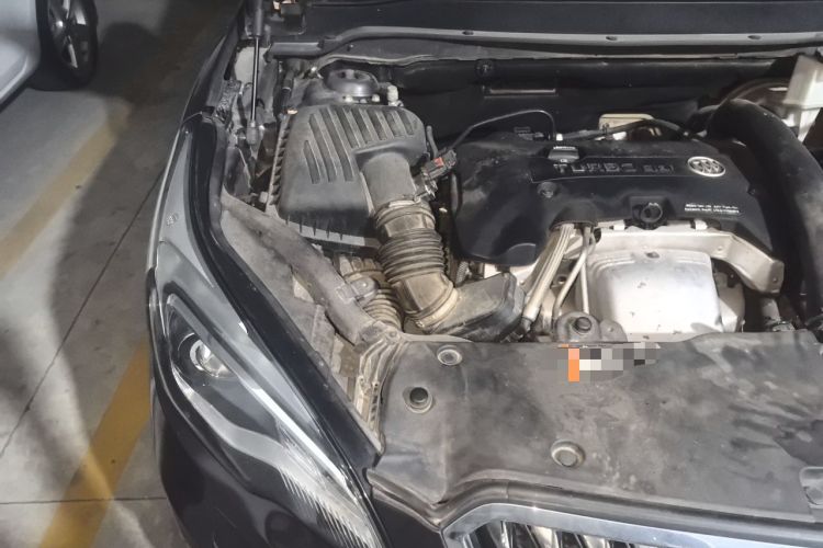 Used Buick Envision 2017 28T Four-Wheel Drive Elite Model Engine Bay Right