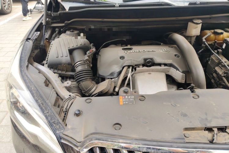 Used Buick Envision 2017 28T Four-Wheel Drive Elite Model Engine Bay Right