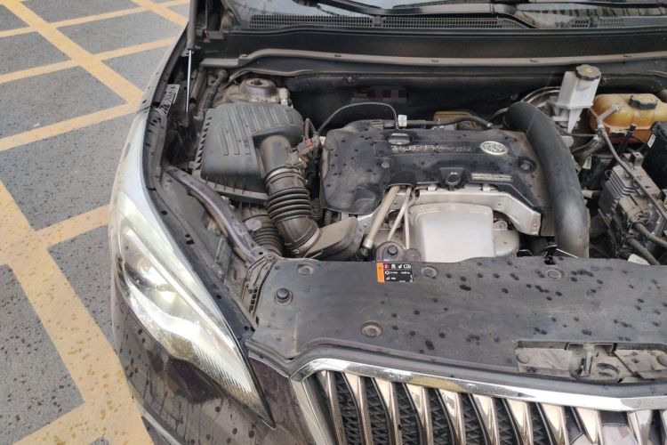 Used Buick Envision 2017 28T Four-Wheel Drive Elite Model Engine Bay Right