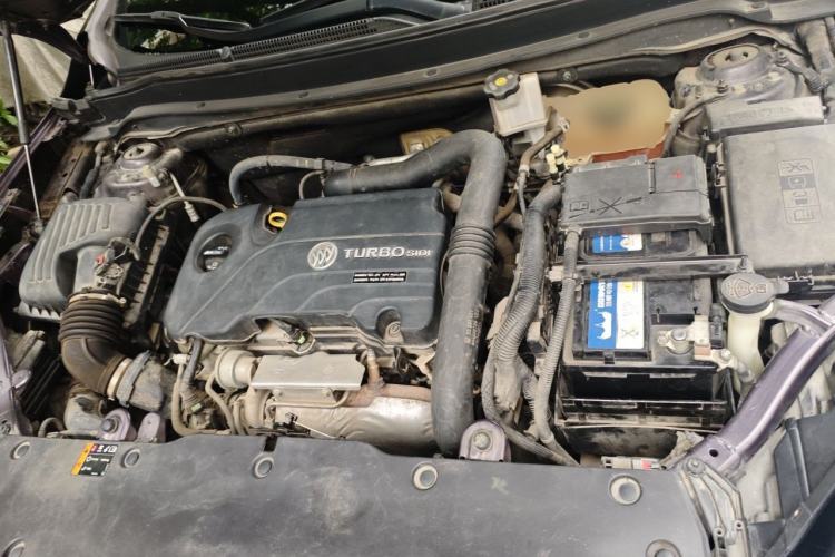 Used Buick Envision 2017 20T Two-Wheel Drive Leading Version Engine Bay