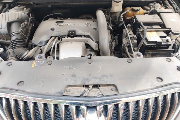Used Buick Envision 2017 28T Four-Wheel Drive Elite Model Engine Bay