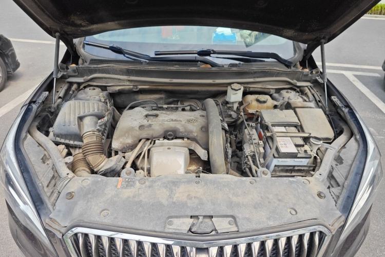 Used Buick Envision 2017 28T Four-Wheel Drive Elite Model Engine Bay