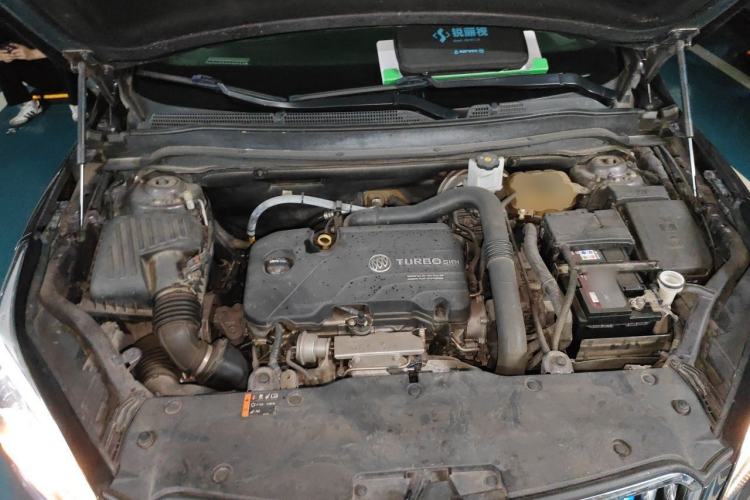 Used Buick Envision 2017 20T Two-Wheel Drive Leading Version Engine Bay