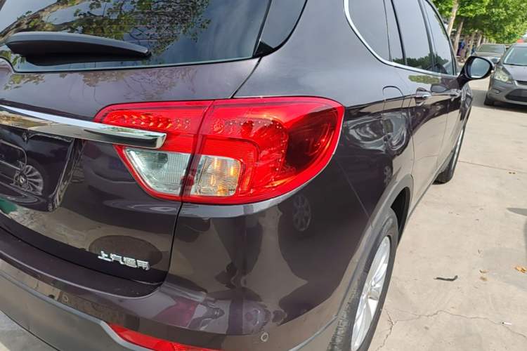 Used Buick Envision 2017 28T Four-Wheel Drive Elite Model Exterior 3