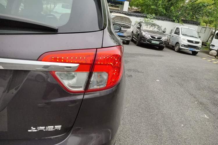 Used Buick Envision 2017 20T Two-Wheel Drive Elite Version Exterior 3
