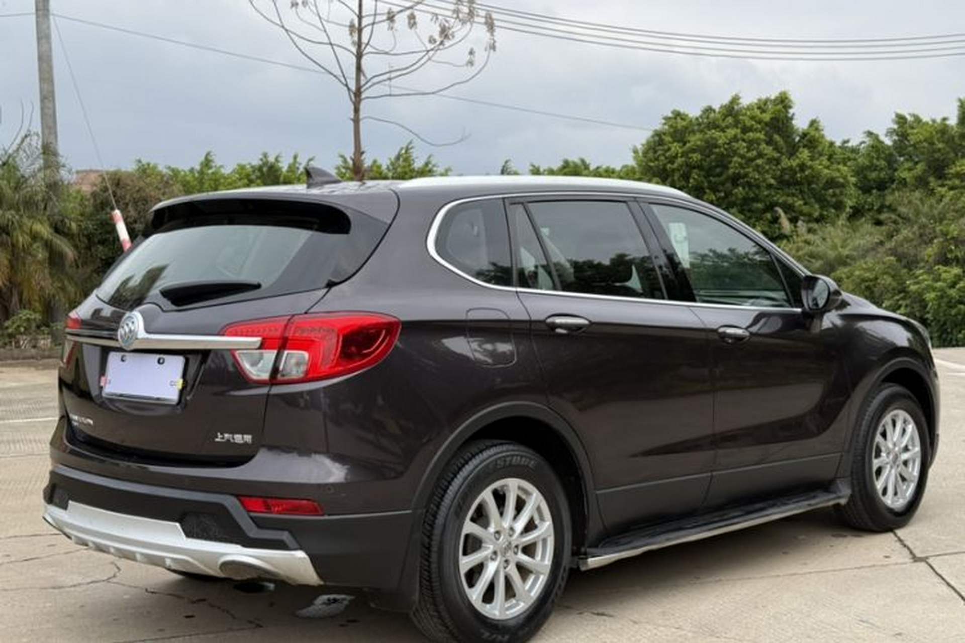 Used Buick Envision 2017 20T Two-Wheel Drive Luxury Model Exterior 7