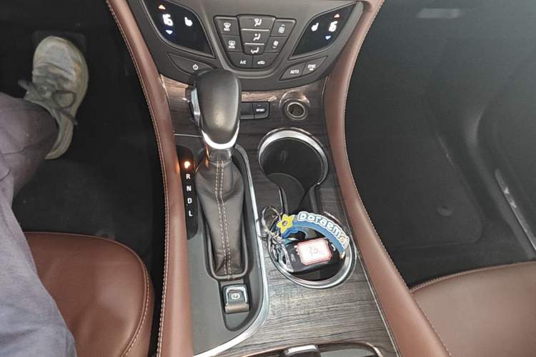 Used Buick Envision 2017 28T Four-Wheel Drive Elite Model Gear Lever