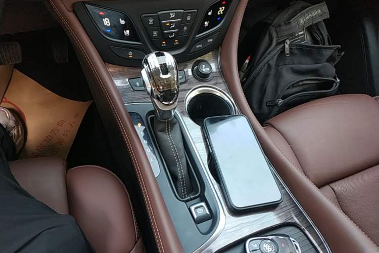 Used Buick Envision 2017 28T Four-Wheel Drive Luxury Model Gear Lever