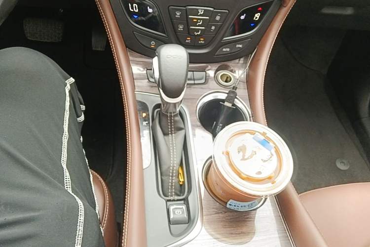 Used Buick Envision 2017 20T Two-Wheel Drive Luxury Model Gear Lever