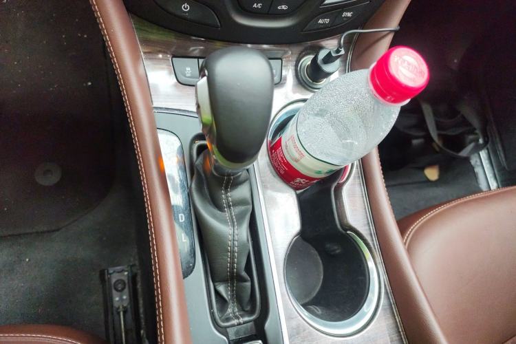 Used Buick Envision 2017 28T Four-Wheel Drive Elite Model Gear Lever