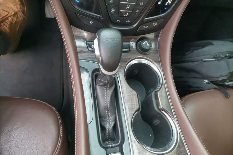 Used Buick Envision 2017 20T Two-Wheel Drive Elite Version Gear Lever