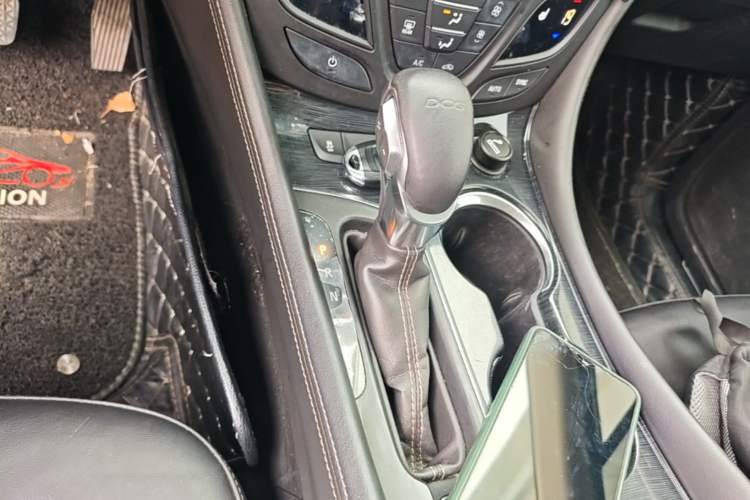 Used Buick Envision 2017 20T Two-Wheel Drive Elite Version Gear Lever