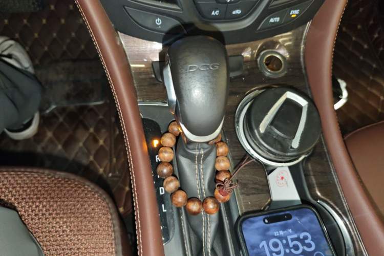 Used Buick Envision 2017 20T Two-Wheel Drive Elite Version Gear Lever