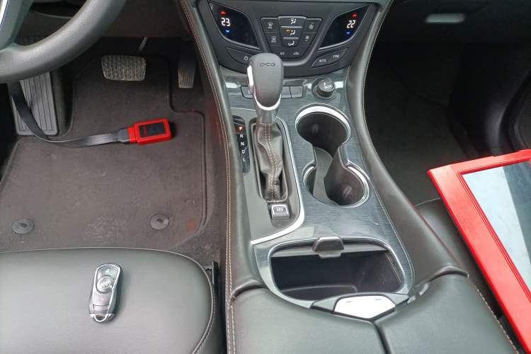 Used Buick Envision 2017 20T Two-Wheel Drive Leading Version Gear Lever