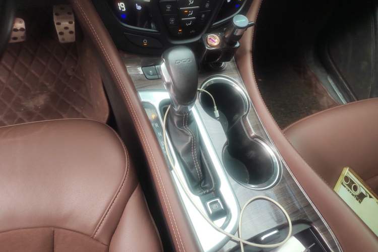 Used Buick Envision 2017 20T Two-Wheel Drive Luxury Model Gear Lever