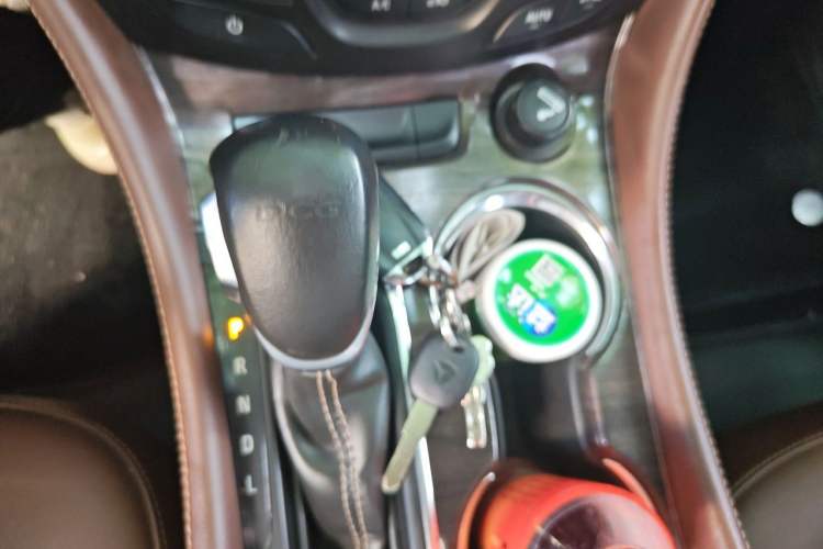 Used Buick Envision 2017 20T Two-Wheel Drive Elite Version Gear Lever