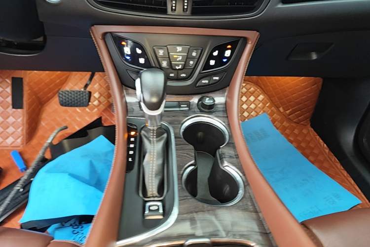 Used Buick Envision 2017 28T Four-Wheel Drive Luxury Model Gear Lever