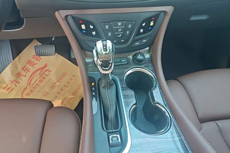 Used Buick Envision 2017 28T Four-Wheel Drive Luxury Model Gear Lever