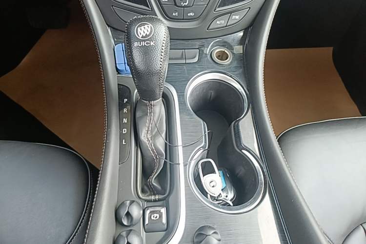 Used Buick Envision 2017 20T Two-Wheel Drive Elite Version Gear Lever