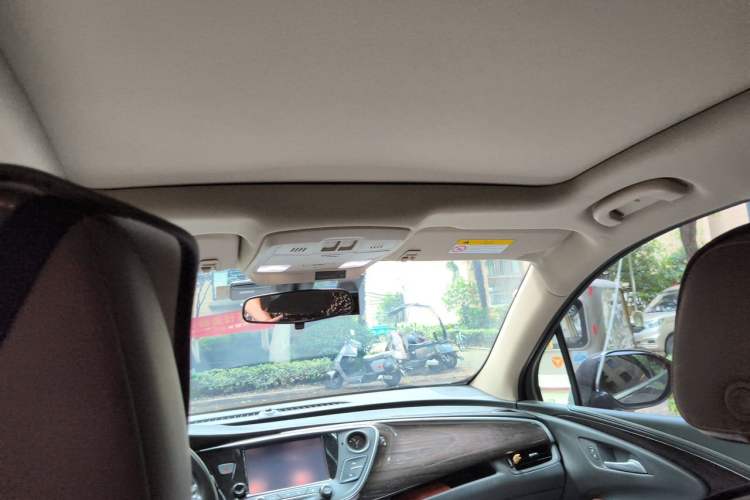 Used Buick Envision 2017 20T Two-Wheel Drive Elite Version Headliner