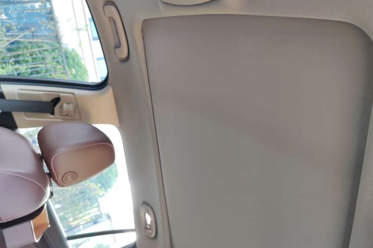 Used Buick Envision 2017 20T Two-Wheel Drive Elite Version Headliner