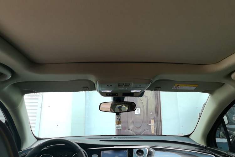 Used Buick Envision 2017 28T Four-Wheel Drive Elite Model Headliner