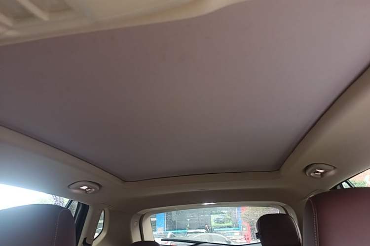 Used Buick Envision 2017 28T Four-Wheel Drive Elite Model Headliner
