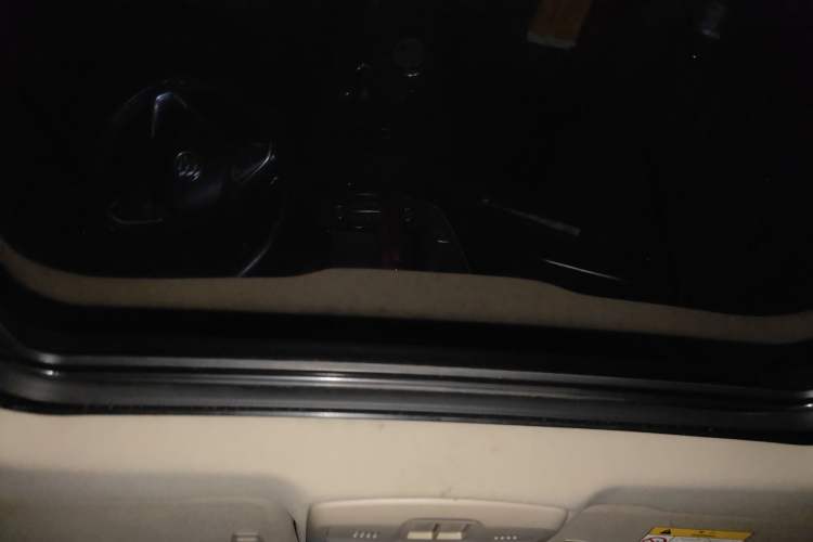 Used Buick Envision 2017 20T Two-Wheel Drive Elite Version Headliner