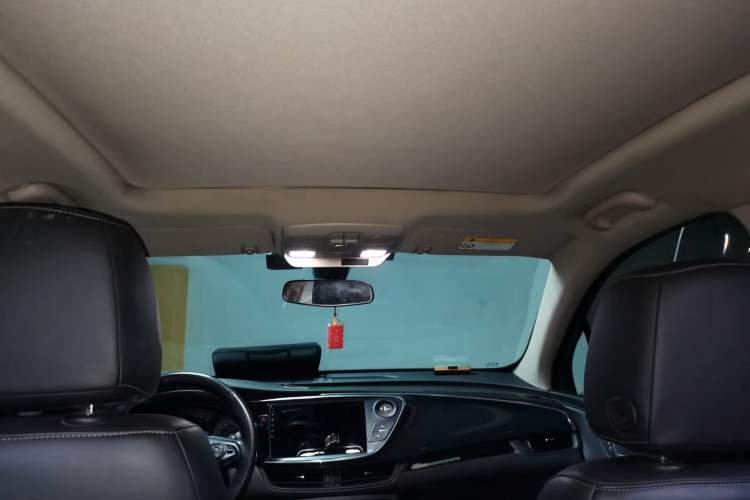 Used Buick Envision 2017 20T Two-Wheel Drive Leading Version Headliner
