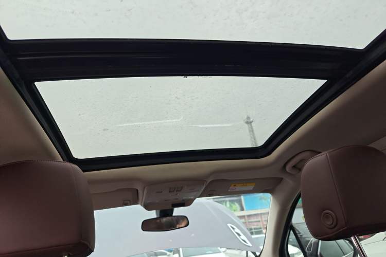 Used Buick Envision 2017 20T Two-Wheel Drive Elite Version Headliner