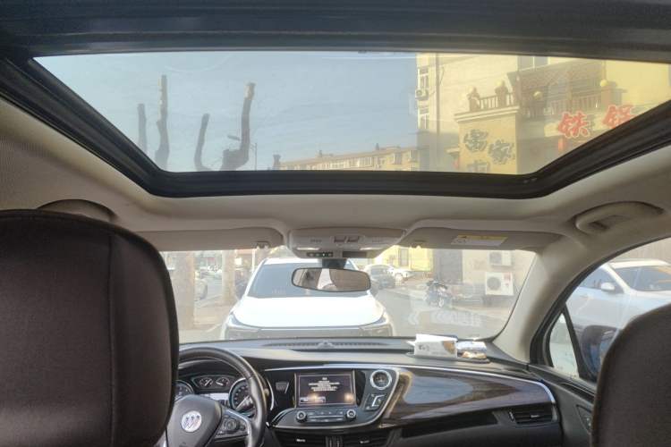 Used Buick Envision 2017 20T Two-Wheel Drive Luxury Model Headliner