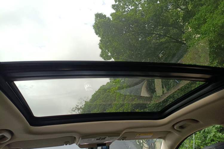 Used Buick Envision 2017 20T Two-Wheel Drive Leading Version Headliner