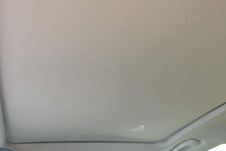 Used Buick Envision 2017 20T Two-Wheel Drive Leading Version Headliner