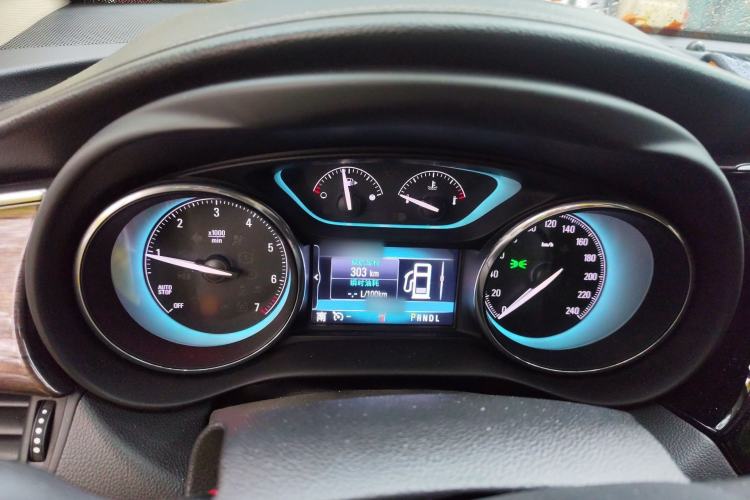 Used Buick Envision 2017 28T Four-Wheel Drive Elite Model Instrument Cluster