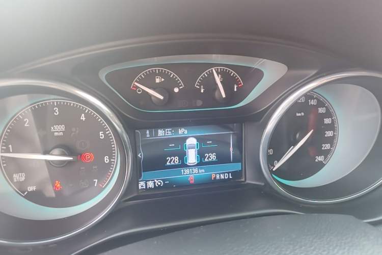Used Buick Envision 2017 20T Two-Wheel Drive Luxury Model Instrument Cluster
