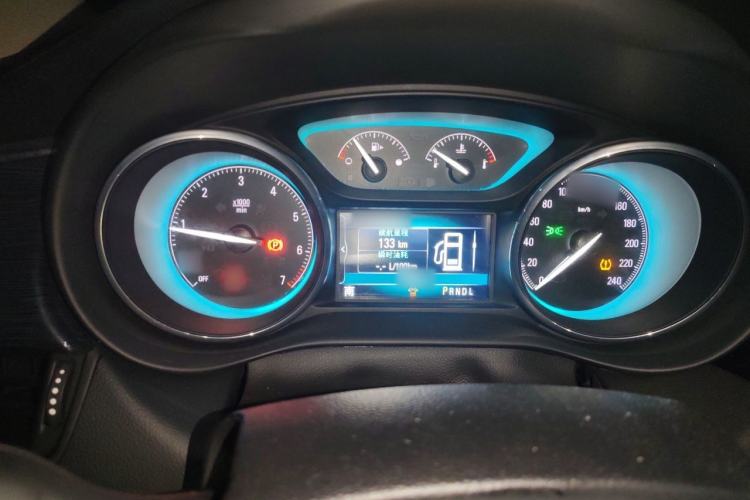 Used Buick Envision 2017 28T Four-Wheel Drive Elite Model Instrument Cluster
