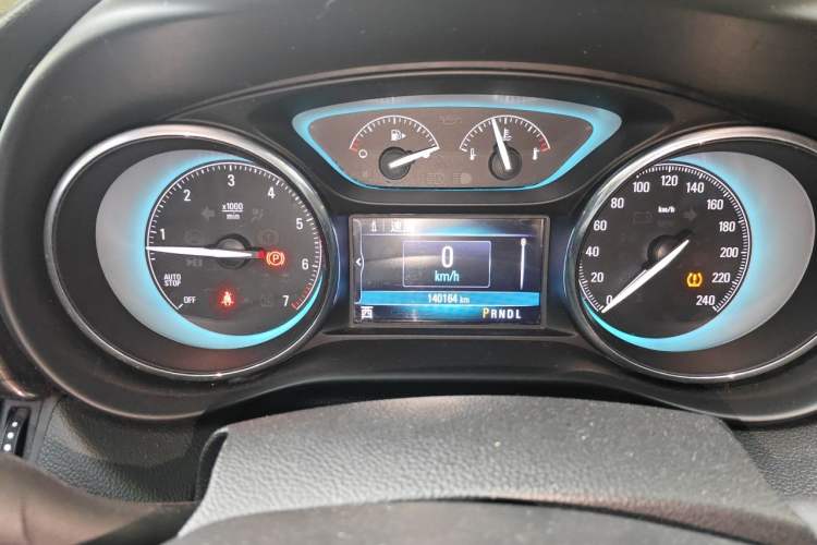 Used Buick Envision 2017 20T Two-Wheel Drive Luxury Model Instrument Cluster