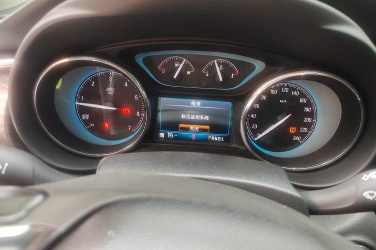 Used Buick Envision 2017 20T Two-Wheel Drive Luxury Model Instrument Cluster