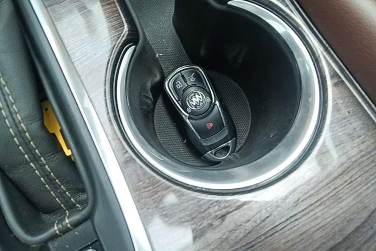 Used Buick Envision 2017 20T Two-Wheel Drive Luxury Model Interior 1