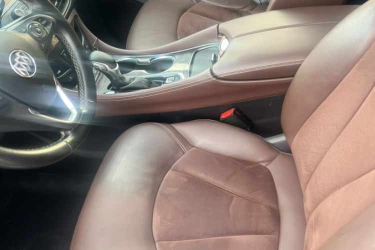 Used Buick Envision 2017 28T Four-Wheel Drive Elite Model Interior 2