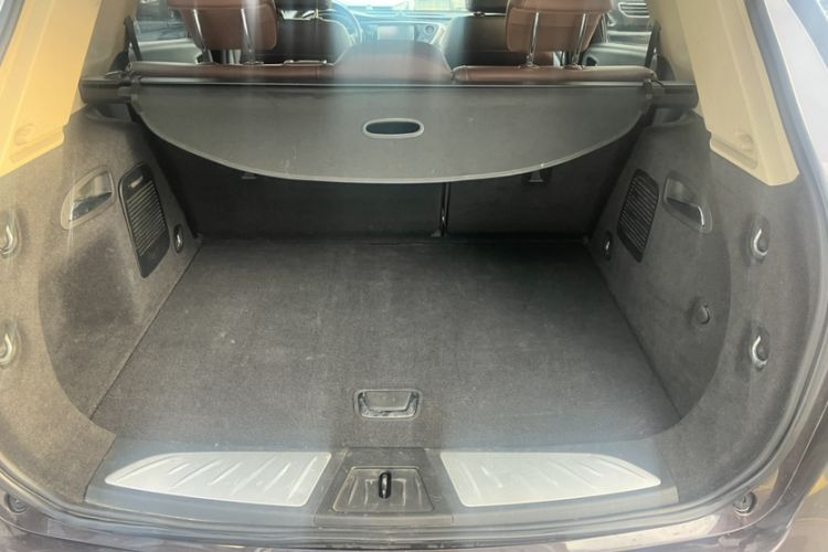 Used Buick Envision 2017 28T Four-Wheel Drive Elite Model Interior 4